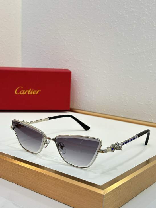 Picture of Cartier Sunglasses _SKUfw80238731fw